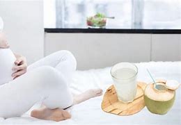 Bà Bầu Uống Nước Dừa Khi Đói